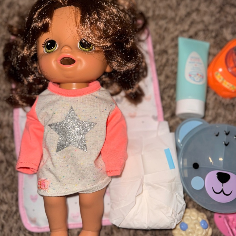 Baby Alive Doll Playset with Accessories - Picture 2 of 3